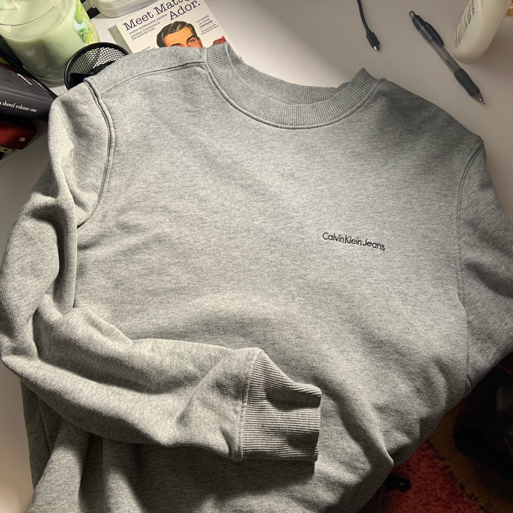 calvin klein grey crewneck sweatshirt